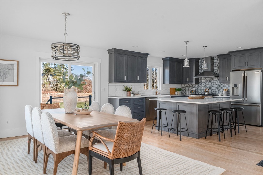 middletown-ri-prospect-kitchen-remodel-gray-cabinets-dining-area
